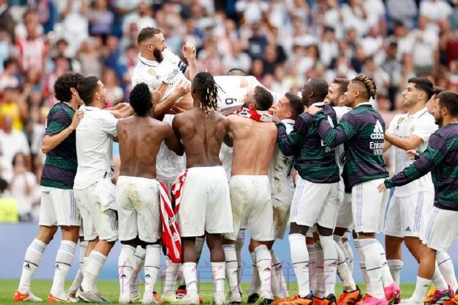 每体:本泽马伤势令皇马担忧 球队有意莱奥或劳塔罗